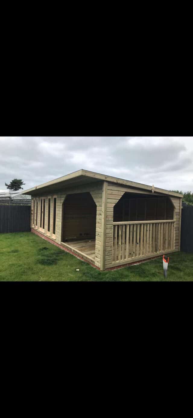 20X10 Summerhouse With Hot Tub Area