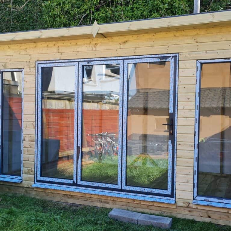 Latest Articles 15 X 8 Upvc Pent With Aluminium Bifold Doors